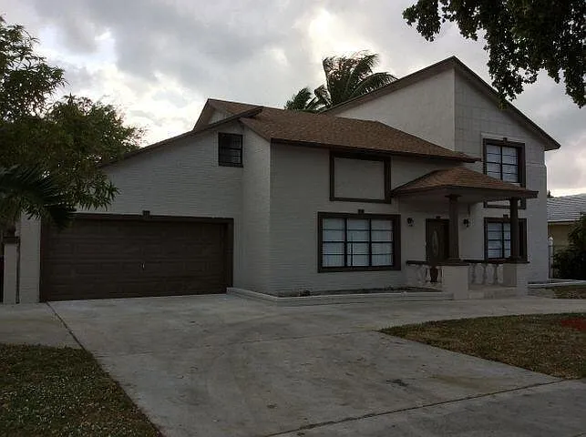 1316 N Mangonia Dr in West Palm Beach, FL - Building Photo - Building Photo