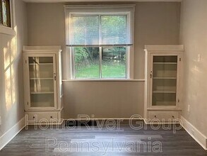 2809 Pyramid Ave in Pittsburgh, PA - Foto de edificio - Building Photo