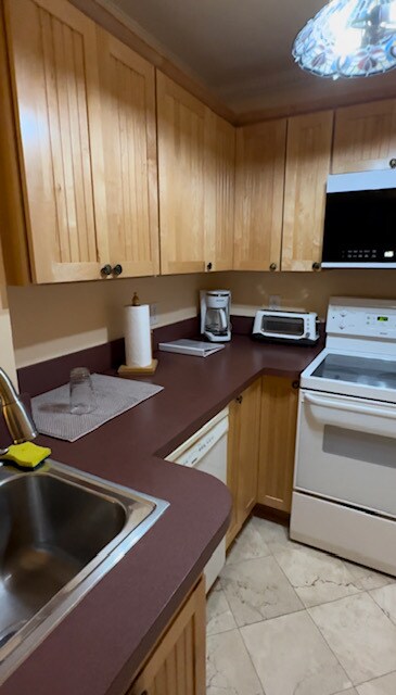 3312 Northside Dr in Key West, FL - Building Photo