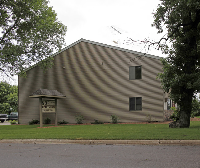 Neff Apartments in Winsted, MN - Building Photo - Building Photo