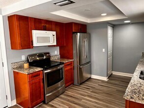 3416 King Richard Ct in Seffner, FL - Building Photo - Building Photo