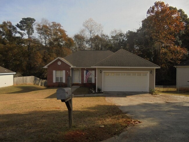 93 Pratt Dr