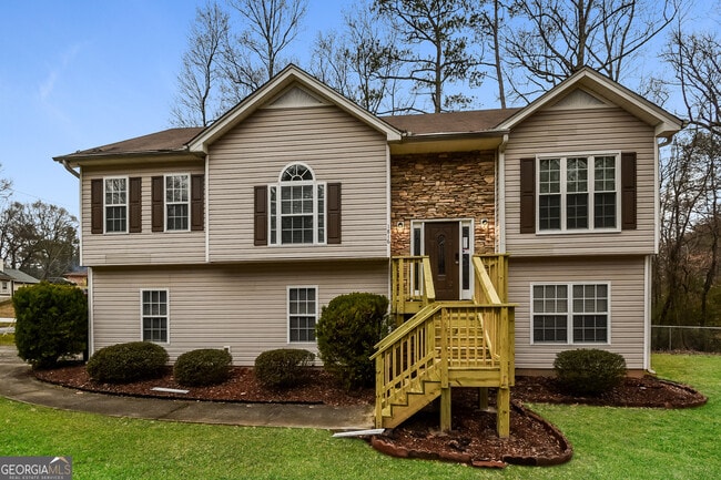 property at 1816 Creveis Rd