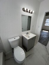 919 NW 102nd St in Miami, FL - Building Photo - Building Photo