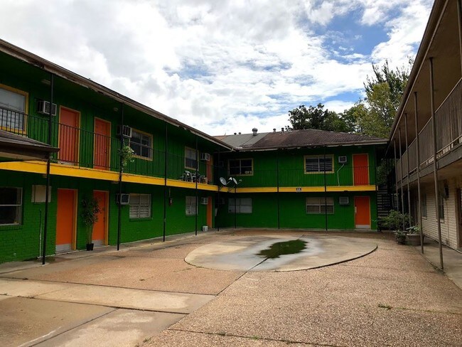 221 Caylor St-Unit -04 in Houston, TX - Building Photo - Building Photo