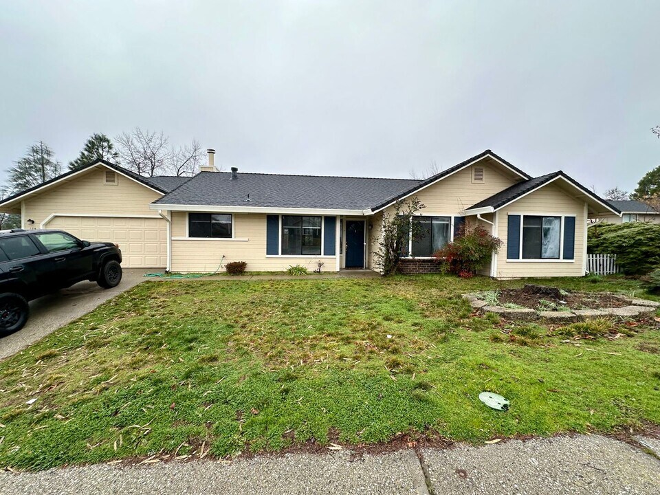 178 Cypress Hill Dr in Grass Valley, CA - Building Photo