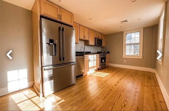 393 Essex St, Unit 3