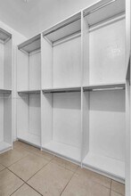 3364 NW 197th Terrace in Miami Gardens, FL - Foto de edificio - Building Photo