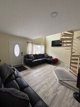 2972 Madison Ave in Roslyn, PA - Foto de edificio - Building Photo