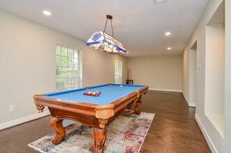 2019 Briarlee Dr in Houston, TX - Building Photo - Building Photo