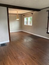 26 Bigelow St, Unit #2 -right side in Binghamton, NY - Foto de edificio - Building Photo