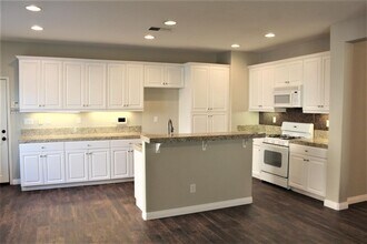 25556 Cedar River Ct in Menifee, CA - Building Photo - Building Photo