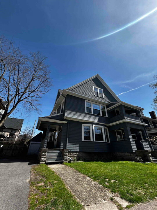 64 Cornell St in Rochester, NY - Building Photo