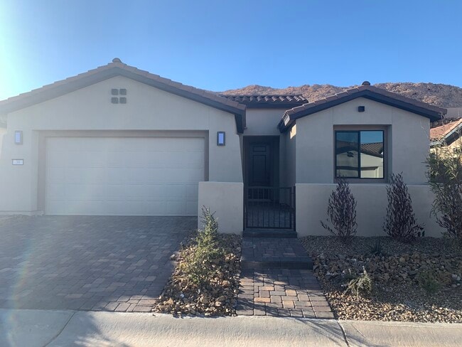 property at 39 Desert Ivy Ln