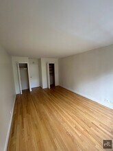 333 E 49th St in New York, NY - Building Photo - Building Photo