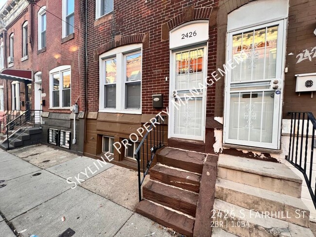 2426 S Fairhill St in Philadelphia, PA - Building Photo - Building Photo