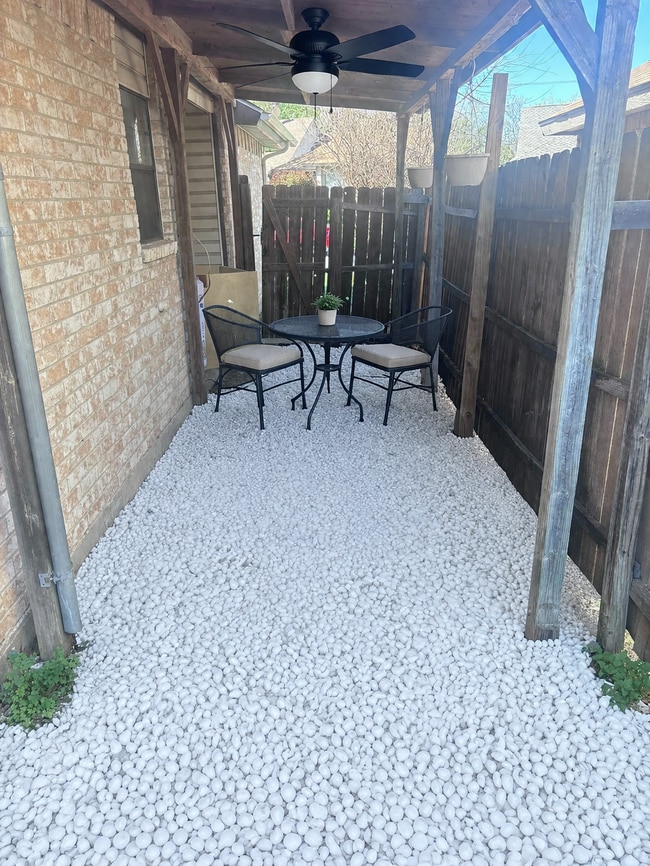 2448 Sunflower Dr in Arlington, TX - Building Photo - Building Photo