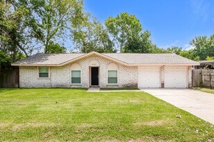 14234 Juliedale Dr in Humble, TX - Building Photo