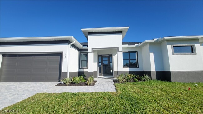 141 SW 37th Pl in Cape Coral, FL - Foto de edificio - Building Photo