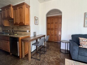 2501 SW A Ave in Lawton, OK - Building Photo - Building Photo