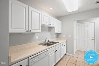 11221 Avocet Ln in Raleigh, NC - Foto de edificio - Building Photo