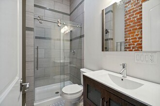 2922 Banks St in New Orleans, LA - Building Photo - Building Photo