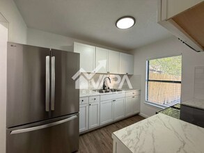 9923 Birch Field Dr in San Antonio, TX - Building Photo - Building Photo