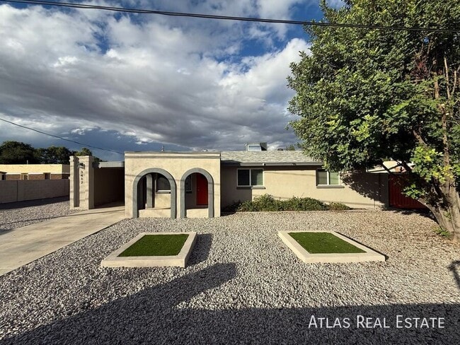 3412 W Orangewood Ave in Phoenix, AZ - Building Photo - Building Photo