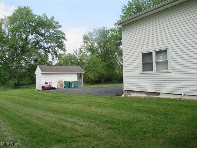 11635 Ravenna Rd in Twinsburg, OH - Building Photo - Building Photo