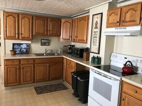 15 Grove St, Unit Grove Street in Concord, NH - Building Photo - Building Photo