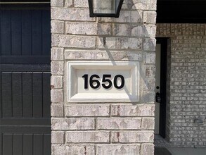 1650 Woodbrook Dr in Hutchins, TX - Building Photo - Building Photo