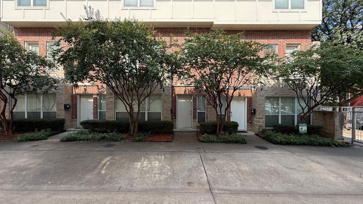 1604 Tribeca Way in Dallas, TX - Building Photo