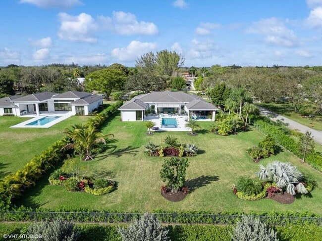 8533 N Native Dancer Rd in Palm Beach Gardens, FL - Building Photo - Building Photo