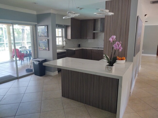 9501 SW 69th Ct, Unit ROOM for rent in Pinecrest, FL - Foto de edificio - Building Photo