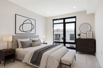 37-18 Broadway in Queens, NY - Building Photo - Building Photo