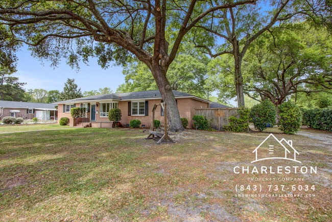 1502 Woodcrest Ave in Charleston, SC - Building Photo - Building Photo