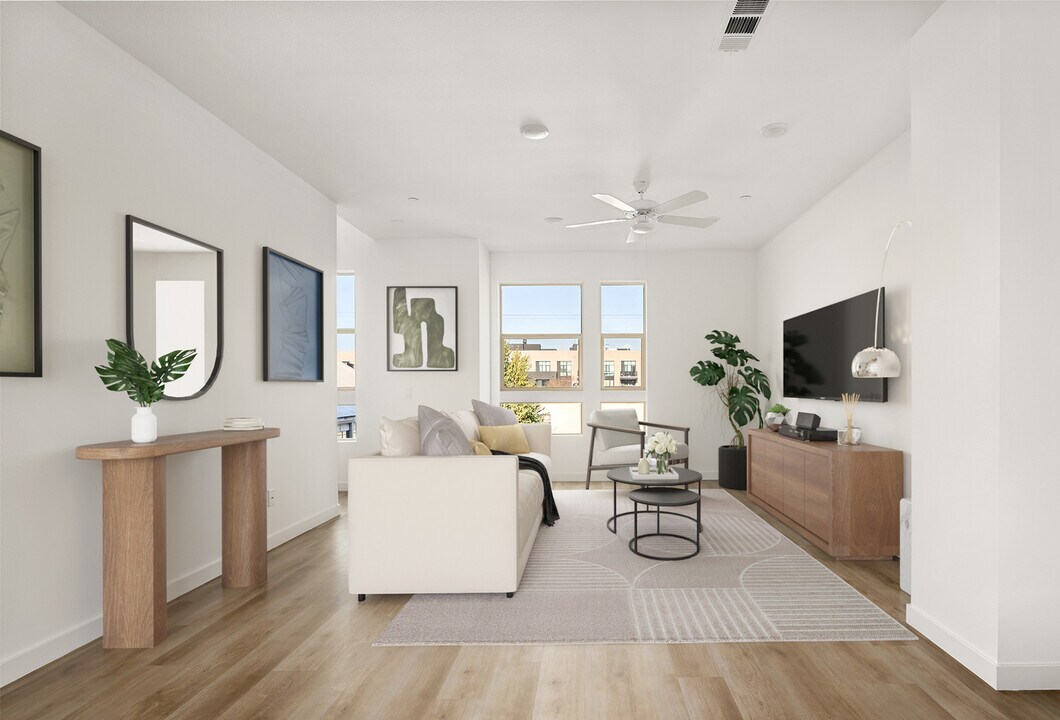 Lilian Frogtown in Los Angeles, CA - Building Photo