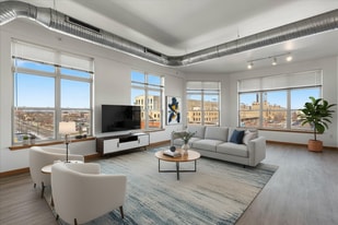 Six Points Apartments in West Allis, WI - Building Photo