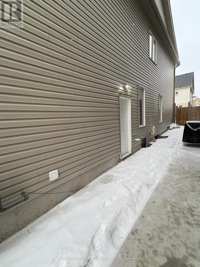 23 Knotty Pine Ave in Cambridge, ON - Building Photo - Building Photo