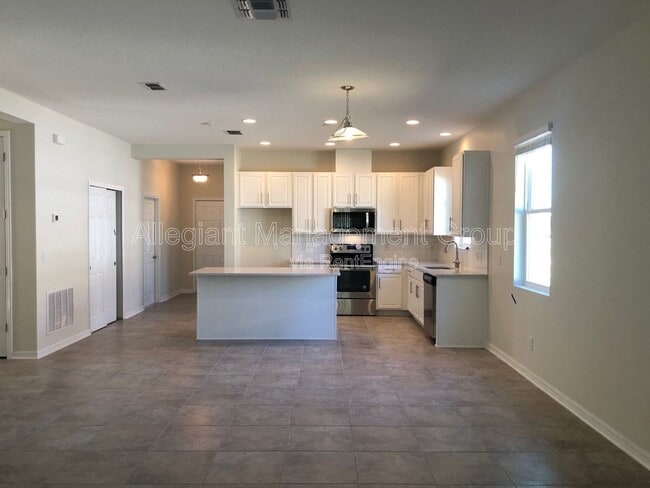 2715 Creekmore Ct in Kissimmee, FL - Building Photo - Building Photo