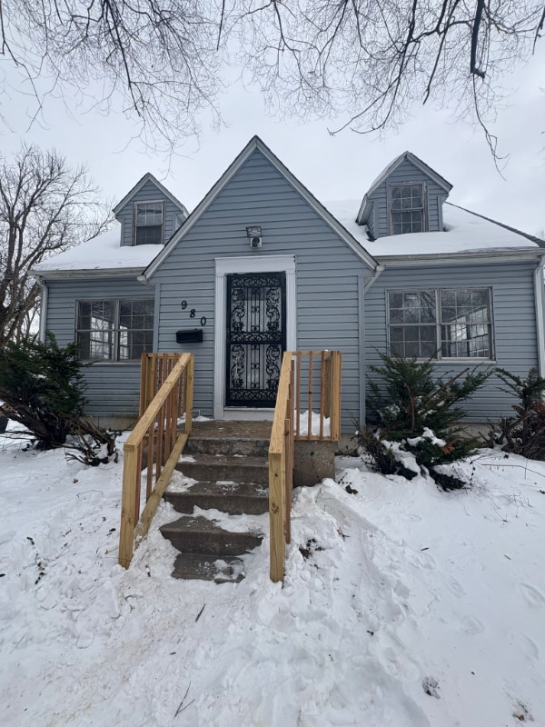 property at 980 De Couagne Dr