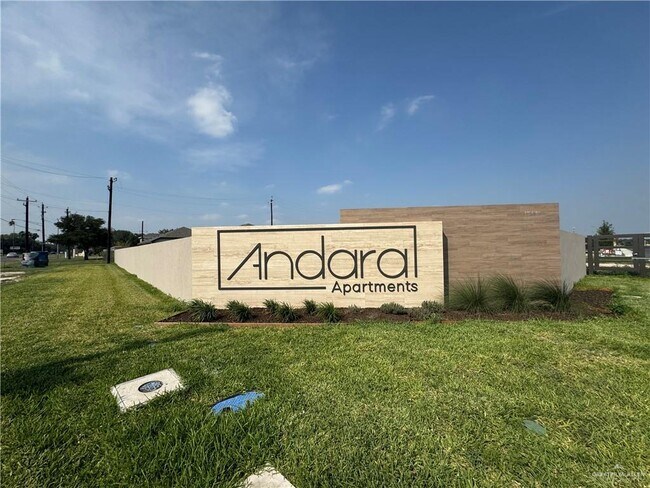 3308 Duke Ave in McAllen, TX - Building Photo - Building Photo