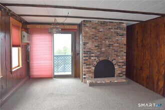 22 Broad St in Groton, CT - Building Photo - Building Photo