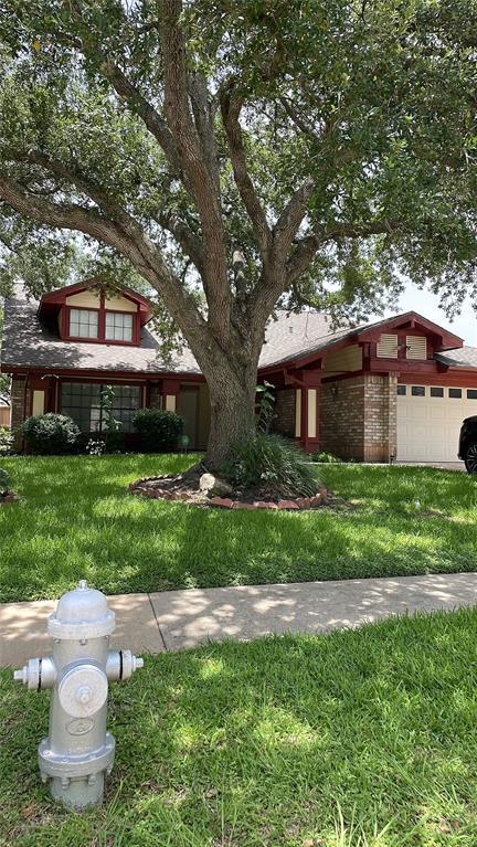 property at 2122 Braesmeadow Ln