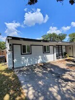 5810 W Bellfort Ave in Houston, TX - Building Photo