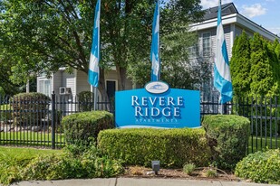 Revere Ridge Apartamentos