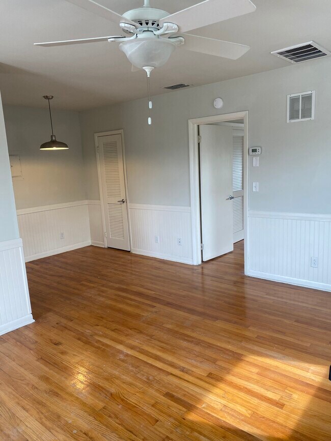 1569 Larue Ave in Jacksonville, FL - Building Photo - Building Photo