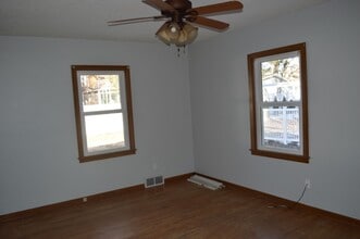 718 N Shore Dr in Clear Lake, IA - Building Photo - Building Photo