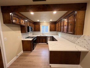 5651 San Juan Ave in Citrus Heights, CA - Building Photo - Building Photo