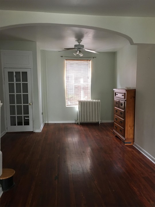 3015 Cambridge St in Philadelphia, PA - Building Photo